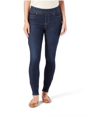 Signature Levi Strauss Women's Size 12 Shaping Pull On Super Skinny Jeans Blue